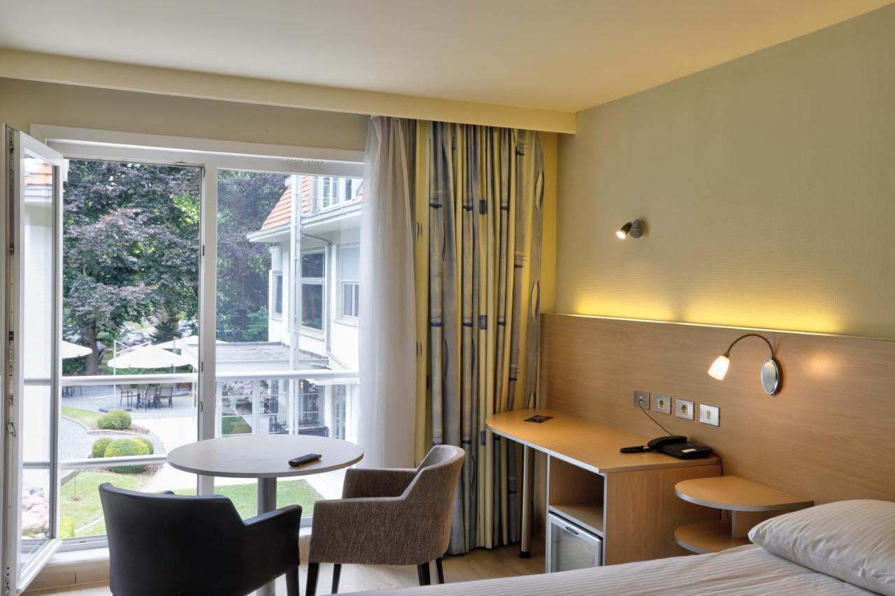 Auberge Du Vieux Cedre, Enghien-Belgique Kültér fotó